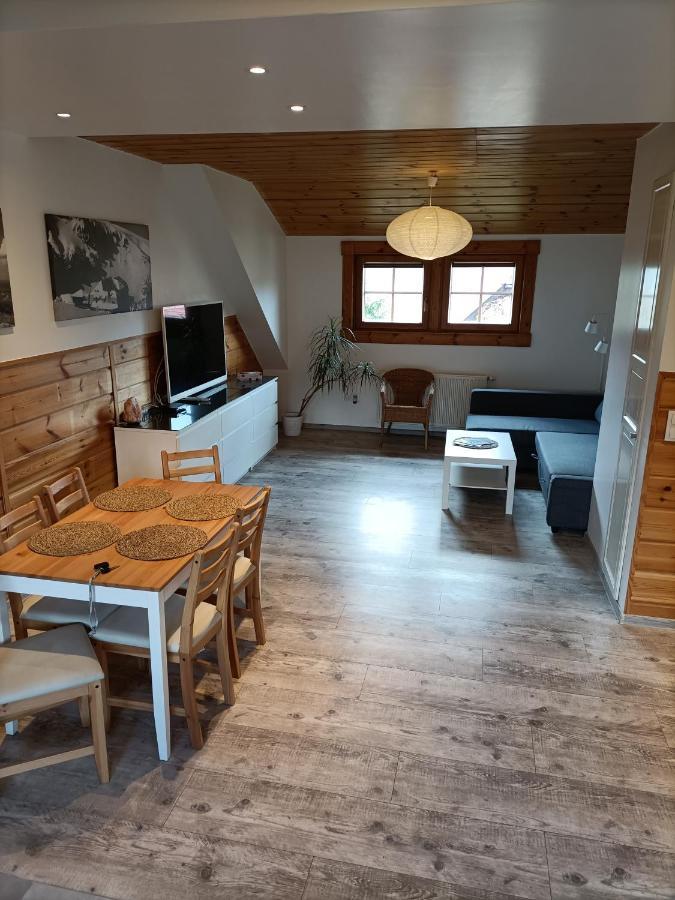 דירות שצ'קלארסקה פוראובה Apartament Na Uboczu מראה חיצוני תמונה